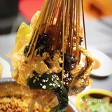 火爆乐山的跷脚牛肉，人均80吃到撑！