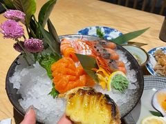 -枝魯枝魯自助料理