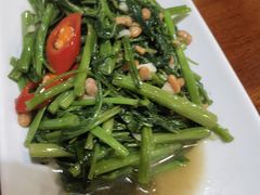 -Dang restaurant (patong phuket)