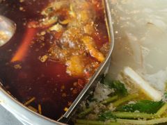 -肖肖酸萝卜鱼火锅(总店)