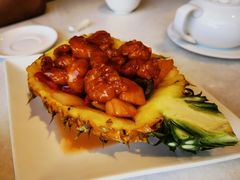 菠萝咕噜虾球-衡山汇·高级粤菜(霄云路店)