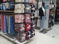 -优衣库(威海威高购物中心店)