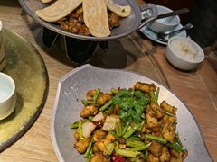 地锅本仔鸡-小菜园新徽菜(蚌埠蚌山万达店)