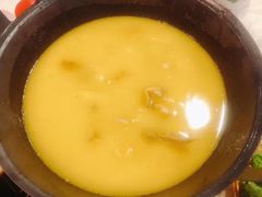 -鲜入围煮花胶鸡海鲜火锅