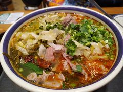 -云阿蛮云南生烫牛肉米线(奉贤路店)