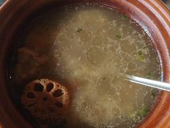 -老街烧烤大排档·地道湖北菜·龙虾馆(汉口火车站店)