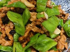 辣椒炒肉-九锅一堂酸菜鱼(新南凯德直营店)