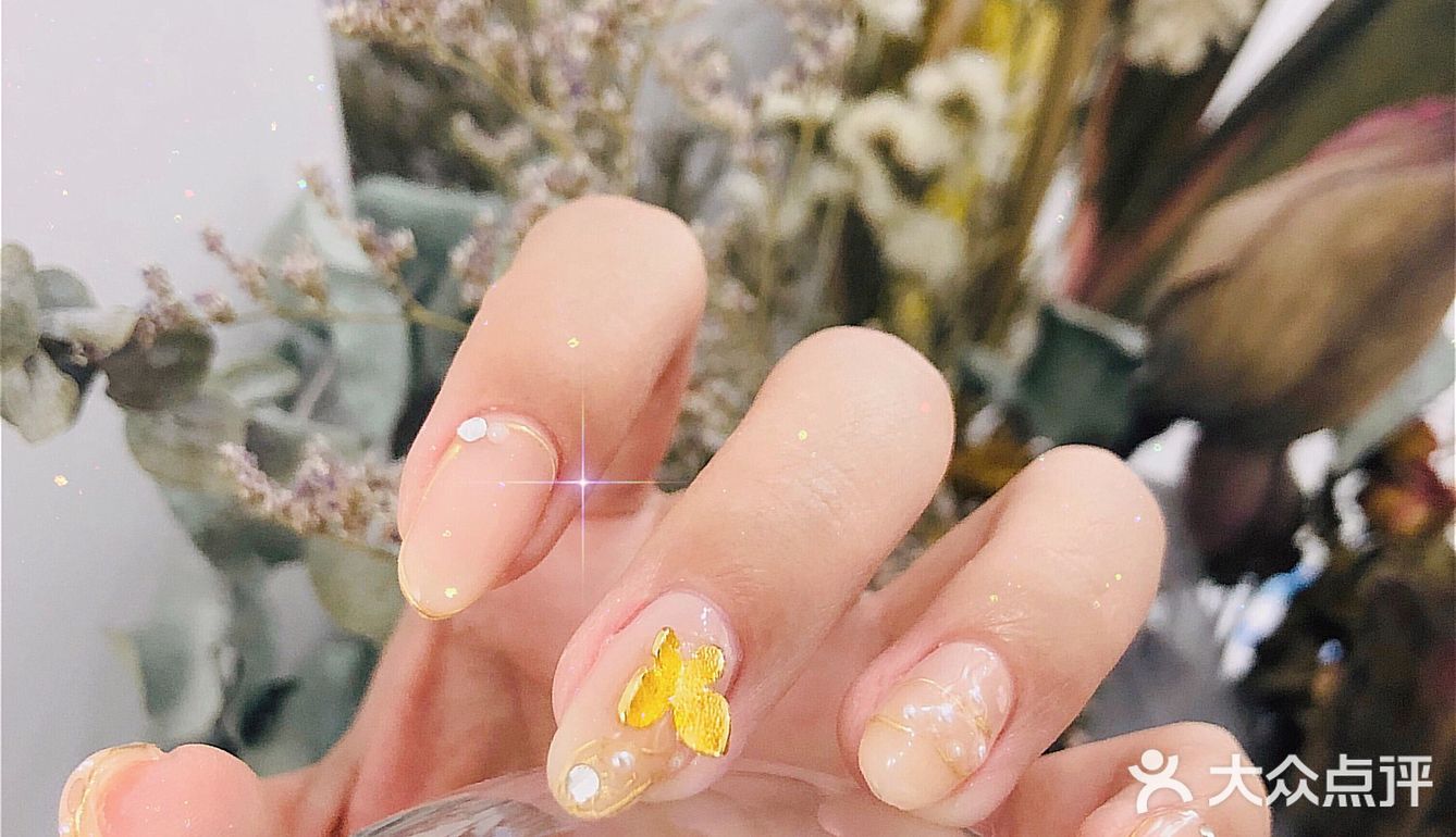 秋冬蝴蝶🦋美甲/奶茶色仙女美甲造型分享