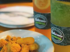 摇滚三宝-Pelicana百利家炸鸡(江南西名店城店)