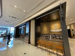 -星巴克臻选(上海合生汇1F店)