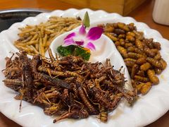 炸蜂蛹-陆川港酒楼(亭洪店)