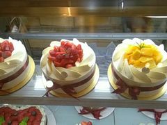 -花花卷卷·鲜食蛋糕(静安久光百货店)
