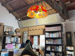 -荒岛书店(黄县路店)