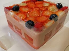 水晶气泡酒草莓慕斯蛋糕-派悦坊·甜品·蛋糕(日坛店)