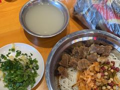 -雙冲柳州螺蛳粉&酸嘢&桂林米粉(簋街店)