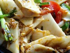 -云海肴·汽锅鸡·云南菜(天山百盛优客店)