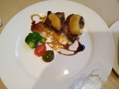 鹅肝配苹果-德大西餐社(云南南路店)