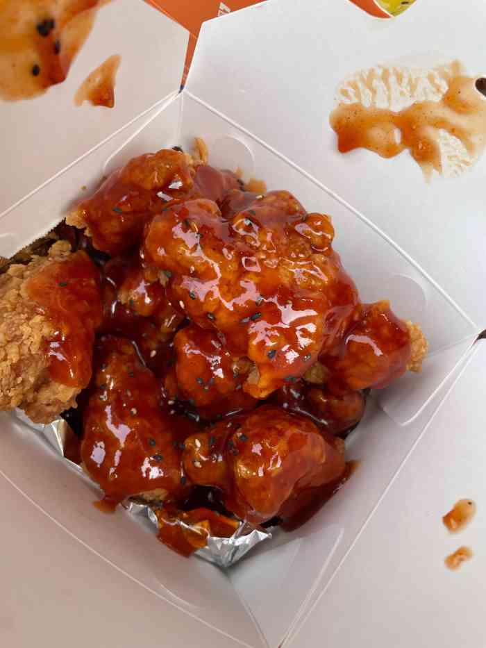 明洞街韩国炸鸡(华阳城店)-"上周和同事去纺织城办事,中途准备回去的