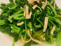 豆皮炒鸡毛菜-十里弄堂(K11店)