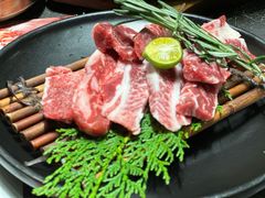 -草家酱蟹炭火烤肉店(珲春南路二店)