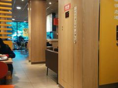 -麦当劳(杭州西湖银泰百货店)