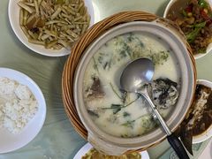 -天乐农家鱼头王(天目湖店)