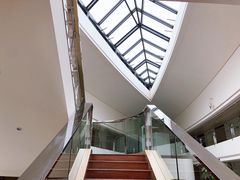 -上海滴水湖皇冠假日酒店