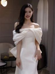 -Lady  Jane高端婚纱礼服馆