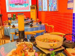 -刘姐啤酒鱼民族演艺餐厅(西街总店)