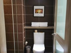 -西安大雁塔科技大学地铁站亚朵酒店