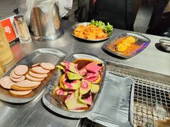 -马路牙子烧烤音乐酒馆(望京店)