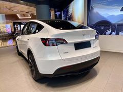 -TESLA 特斯拉(上海太古汇体验店)