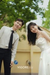 -雪中彩影婚纱摄影·微光艺术中心