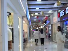 -新华贸购物中心(新华西道店)