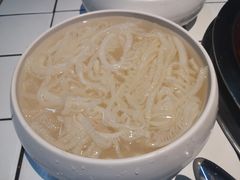 -瓜西西重庆火锅(花溪店)