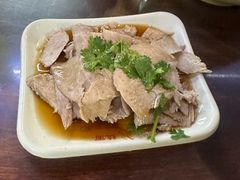 -亮亮面馆(经六路店)