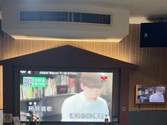 -唯爱KTV聚会餐厅(仙林东城汇店)