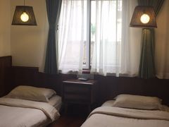 -拖板鞋咖啡旅行酒店(春熙路地铁站店)