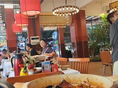 -刘姐啤酒鱼民族演艺餐厅(西街总店)