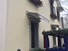 -也枫·小黄楼(南山路旗舰店)