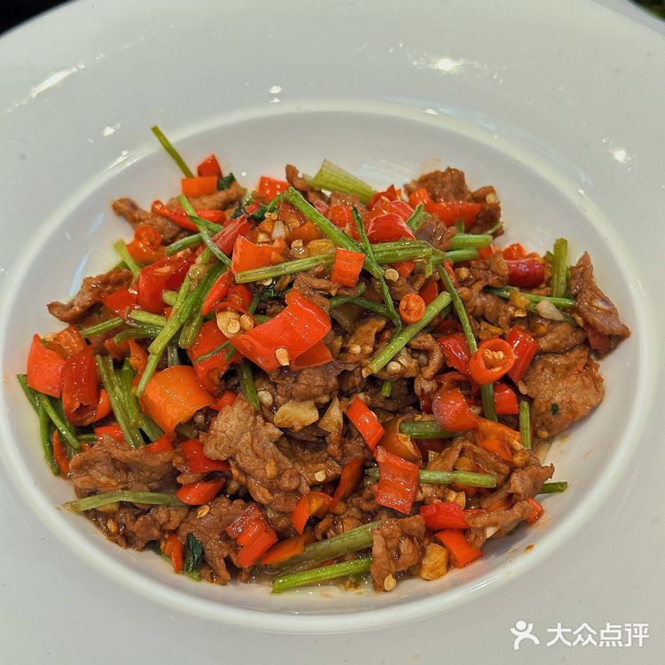 今天吃完明天还想吃的正宗湘菜馆,那叫一个香