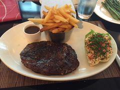 -db Bistro & Oyster Bar by Daniel Boulud(滨海湾金沙店)