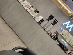 -M Stand(南京紫峰大厦店)