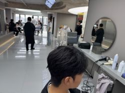 -宫铭烫发染发接发店
