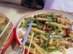 -海盗船. 龙虾烧烤. 酒馆