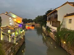 -鑫震源·苏式大虾生煎(山塘街店)