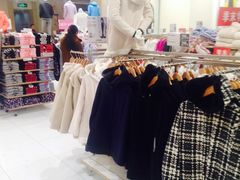 -优衣库(洛阳中州万达广场店)