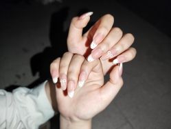 -梵莎美甲美睫