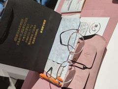 -肆兮眼镜·蔡司·徕卡战略合作店(大坪店)