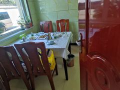 -宾朋海鲜饭庄(兴海路店)